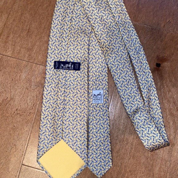 Hermes men’s tie - Picture 2 of 2